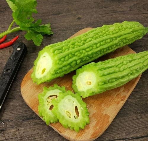 金茂悦 吃瓜